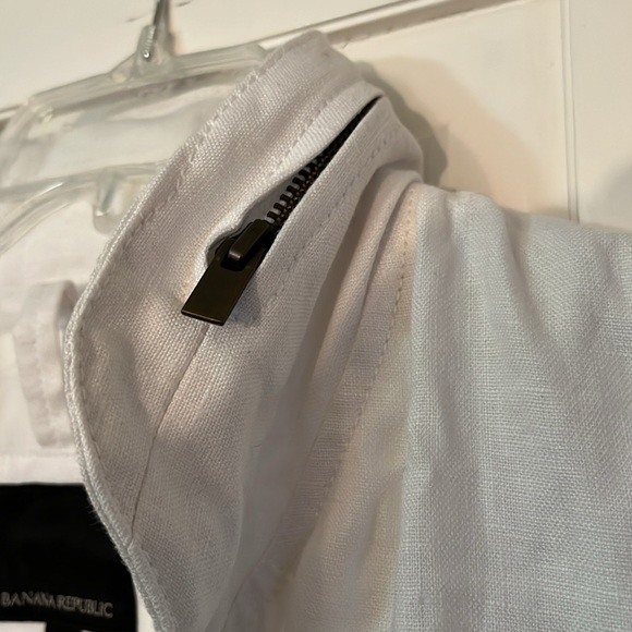 White Utility Vest with Pockets - Picture 4 of 4